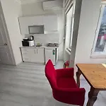 Istanberry - Scarlet Istanbul