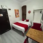 Istanberry - Scarlet