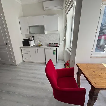 Istanberry - Scarlet Stambuł